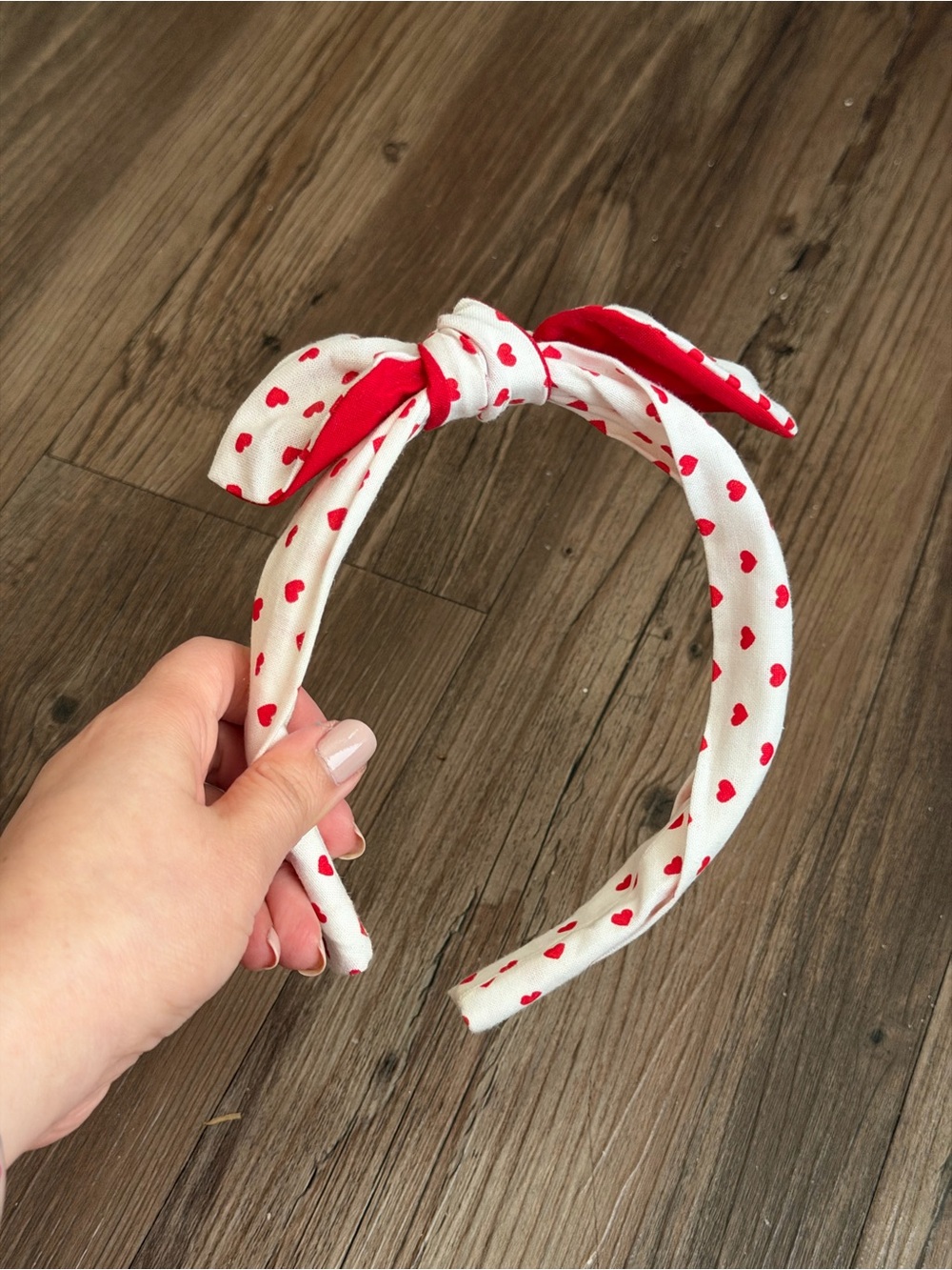 NWOT Hearts Bow Headband